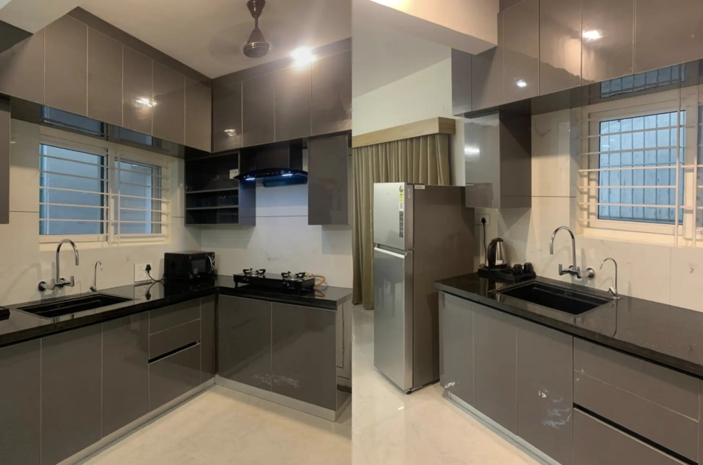 DeVerveil Service Apartment