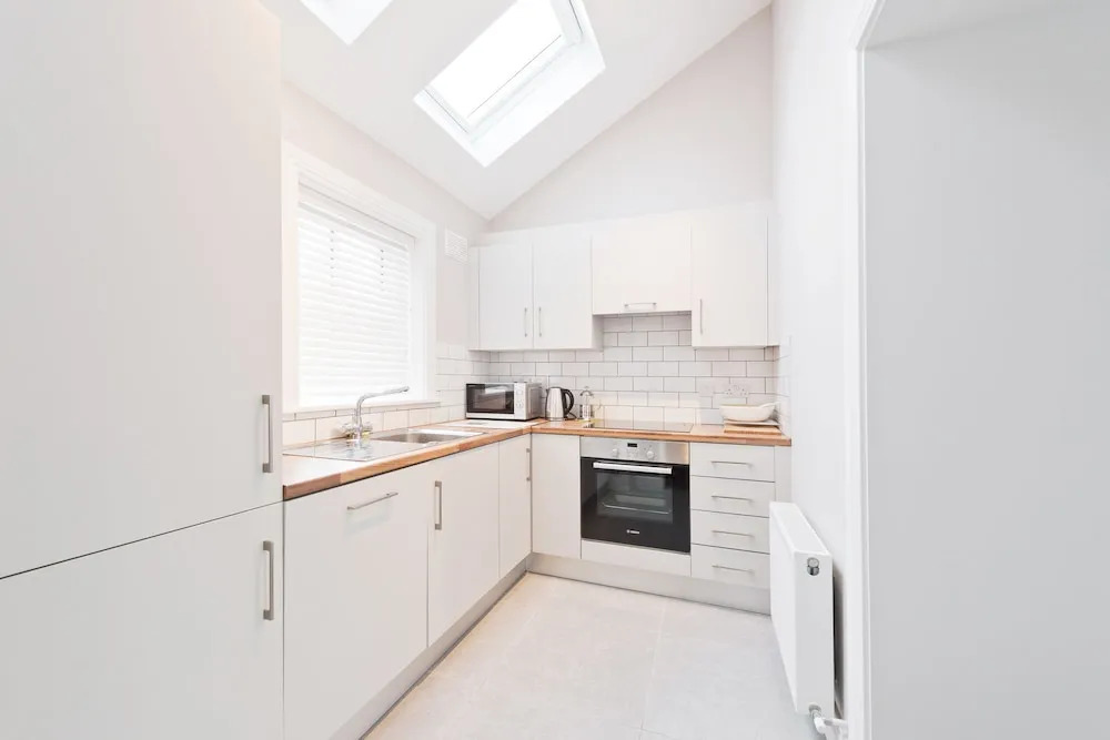 Sweet Inn - Gorgeous Howth I