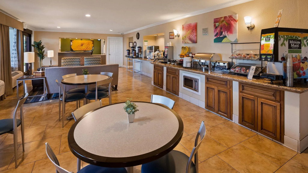 Best Western Plus Pleasanton Inn