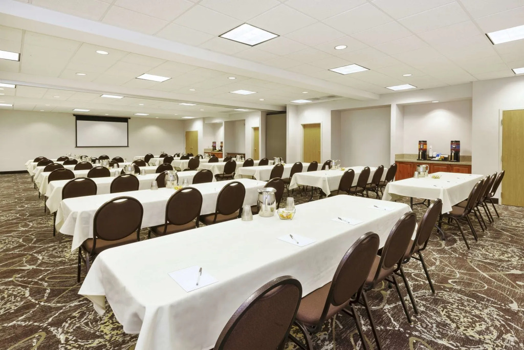 Hampton Inn Idaho Falls / Airport