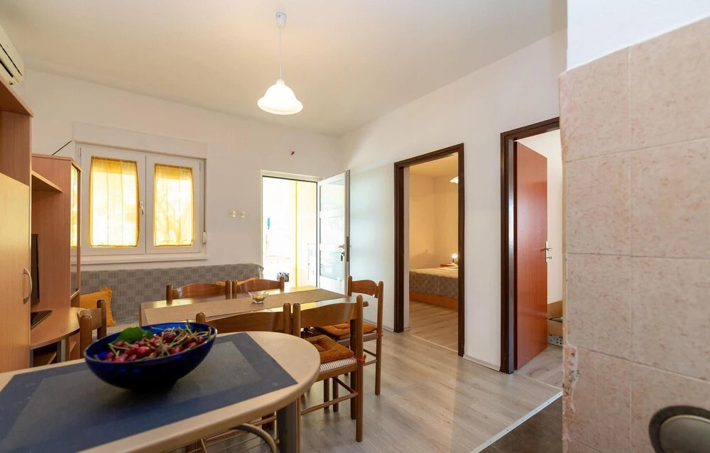 Stunning Home in Krusevo With Wifi and 4 Bedrooms