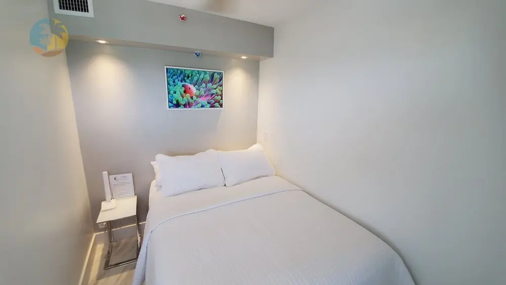 Presidential Royale Direct Oceanfront Brand NEW Apartment - 1001