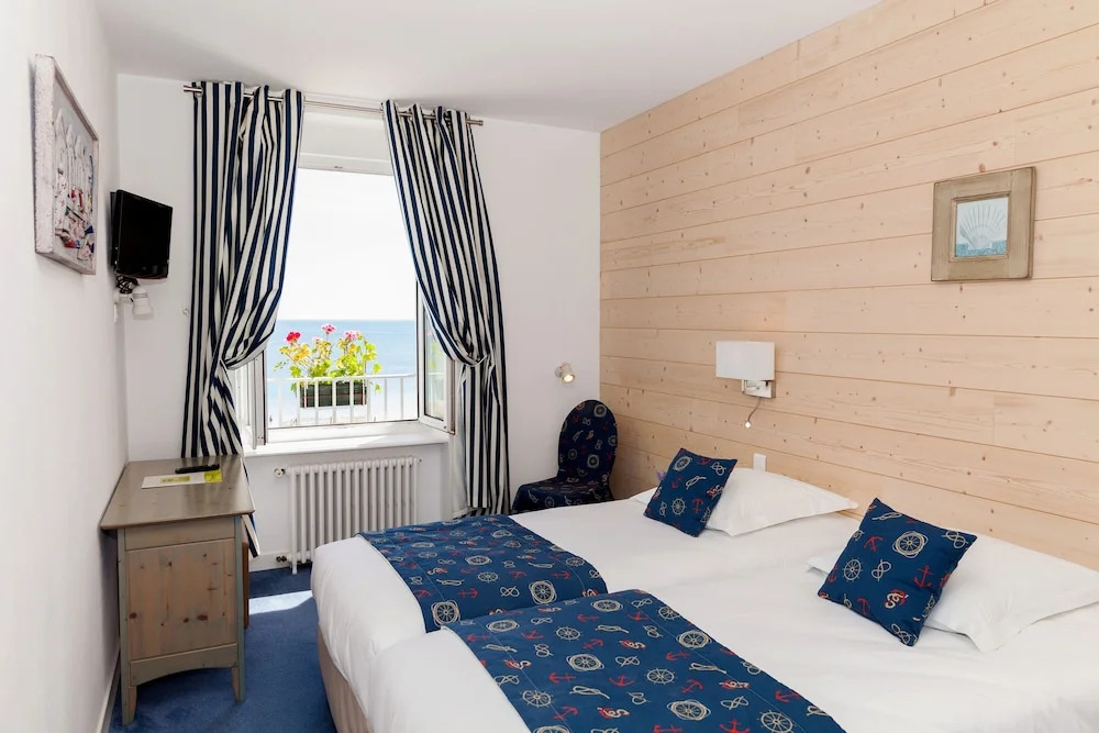 Logis Hotel Restaurant De La Plage
