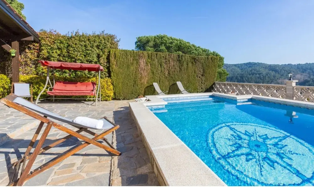 House - 4 Bedrooms with Pool and WiFi - 107534