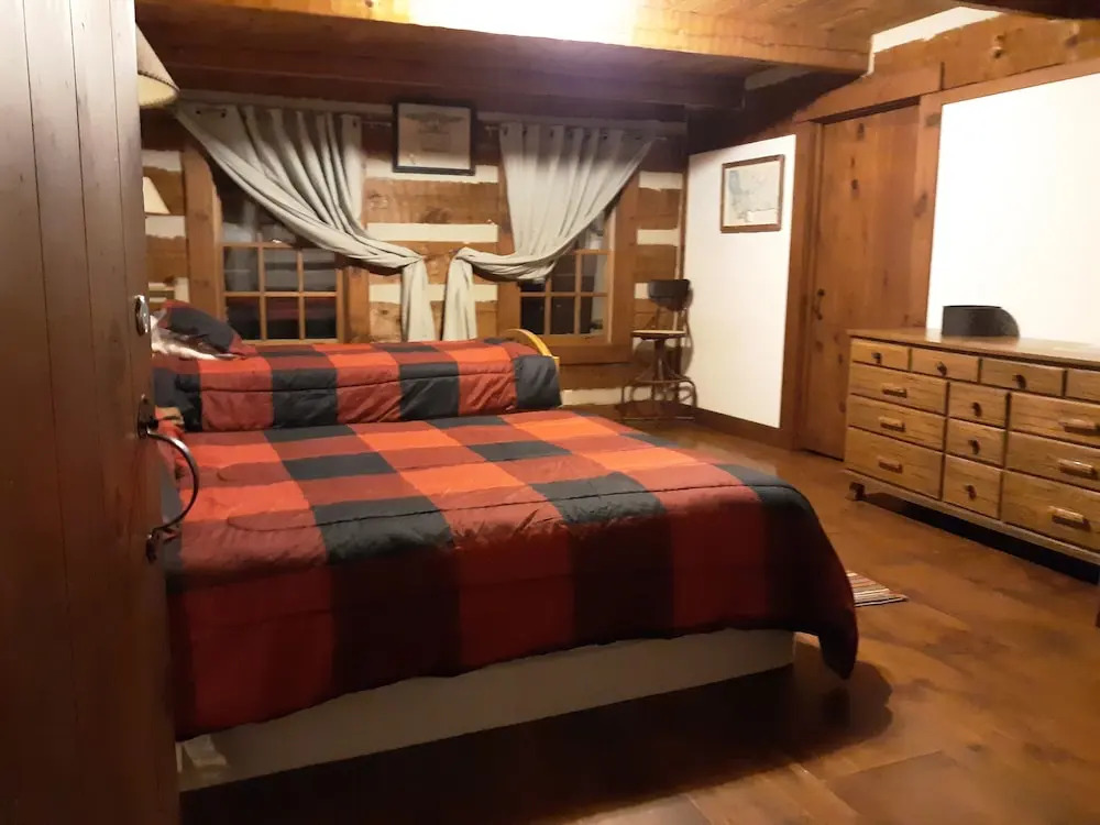 Broadus Motel