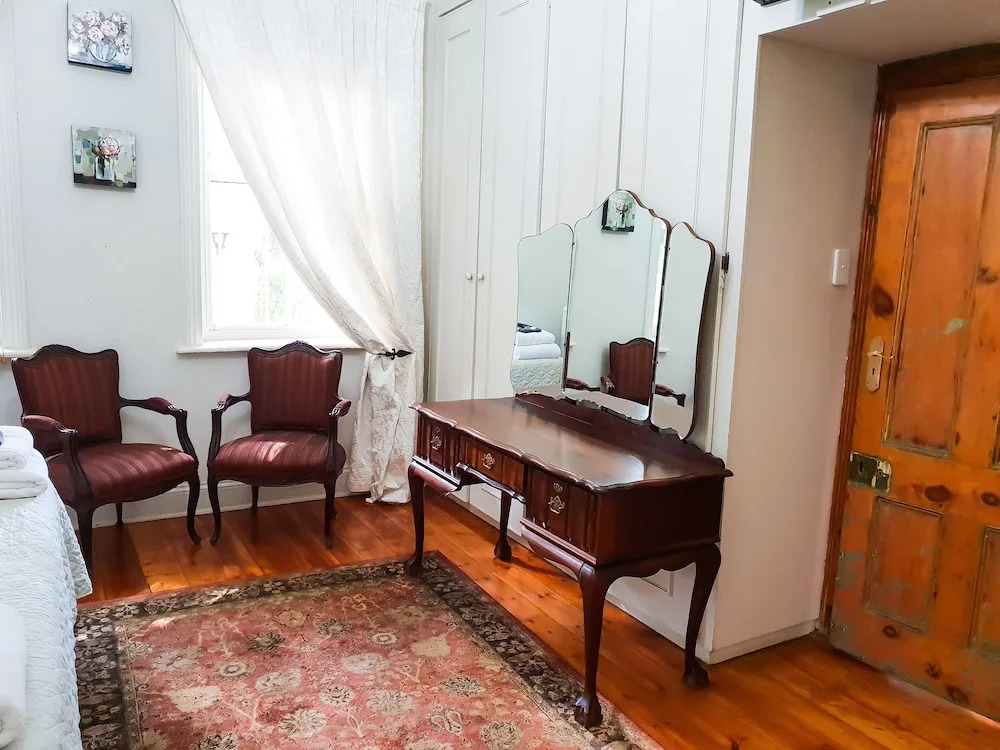 Bauhenia Guesthouse