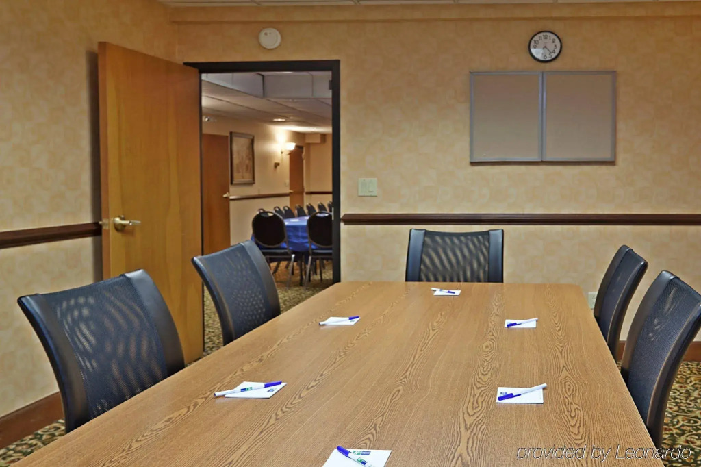 Holiday Inn Express & Suites Raleigh Durham Airport at RTP by IHG