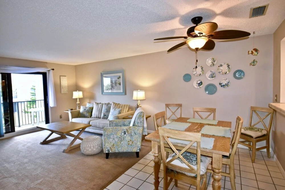 Seawinds 77 - Remodeled Sea Winds 2 Bedroom Steps to the Pool Lagoon View