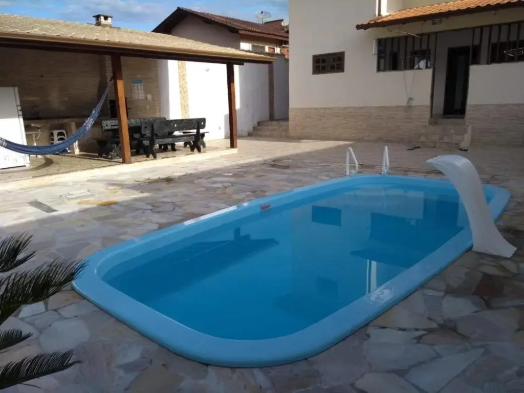 Casa Nova e Aconchegante