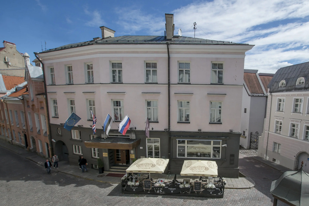 Hotel St. Petersbourg