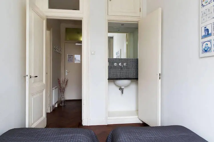 House Management Group Marnix Suites – House