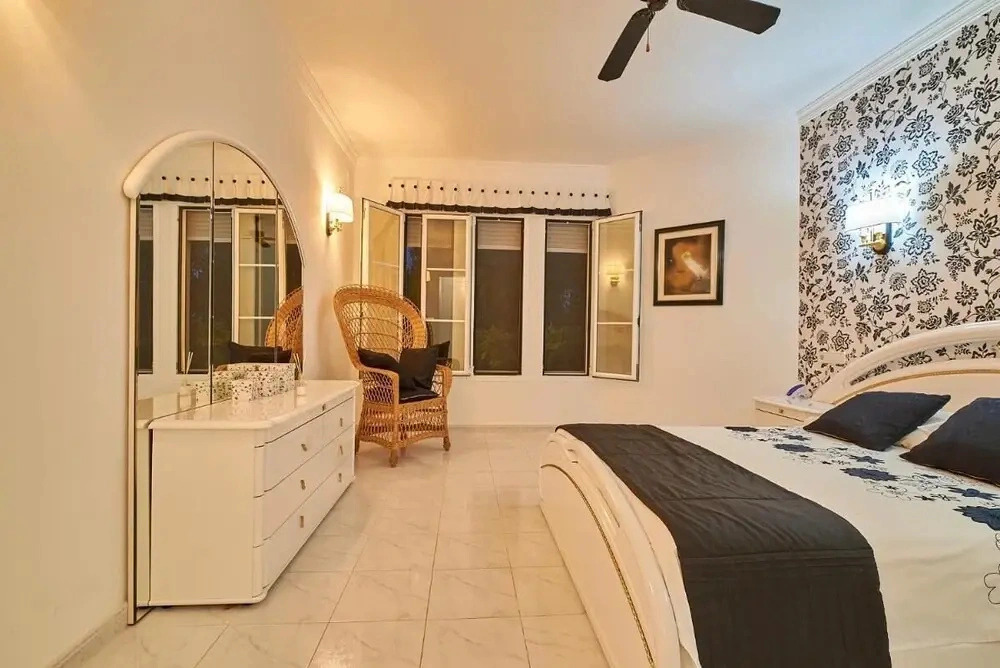 Luxury Villa With Pool and Spectacular View in Javea