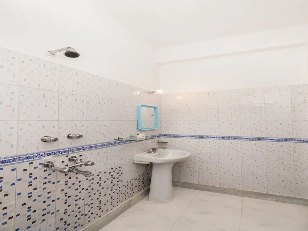 OYO 10367 Hotel Studio 6