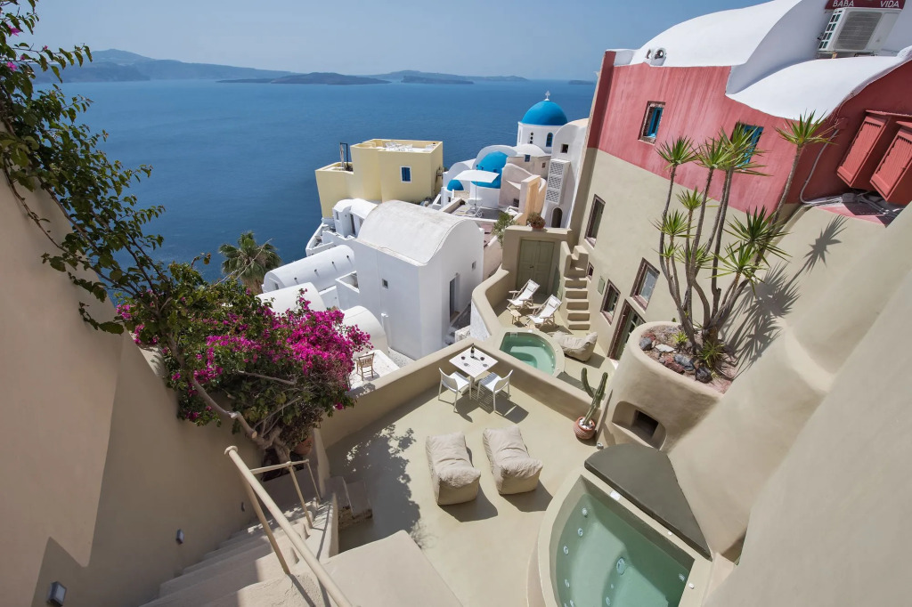 Opsis Cave House