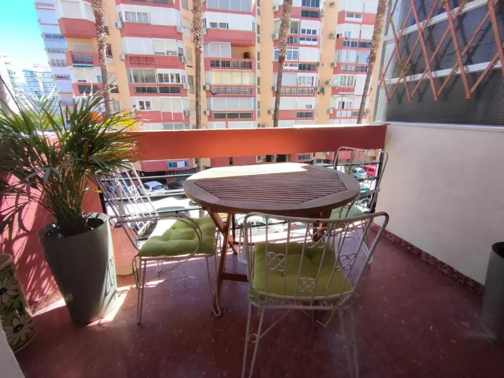 Flat2 studio 150m from the beach with pool