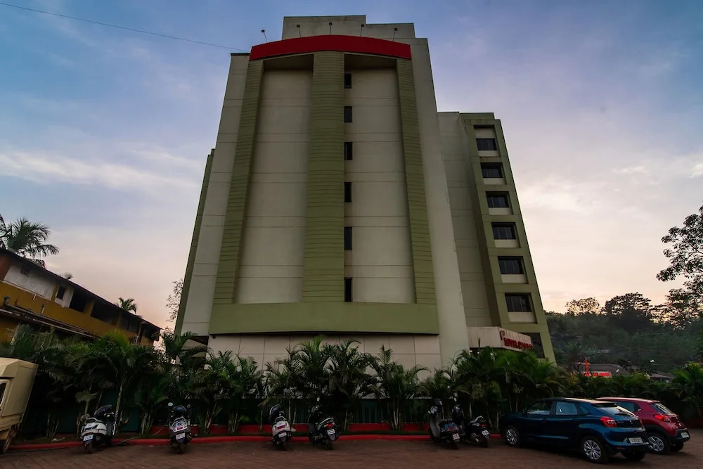 OYO 1152 Hotel Sun INN