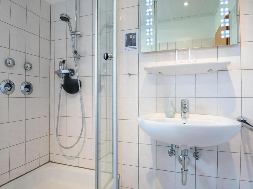 Ferienwohnung Wellenrauschen mit Terrasse im Kaiserhof 4