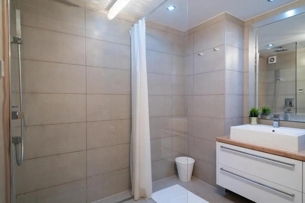 Super Central Apartment with A/C