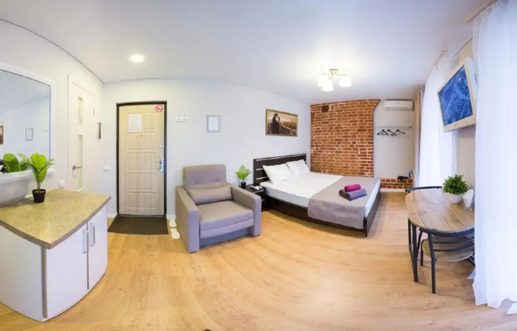Studio near metro Yaroslava Mudroho, Universytet - Mykoly Khvylovoho str 5-3