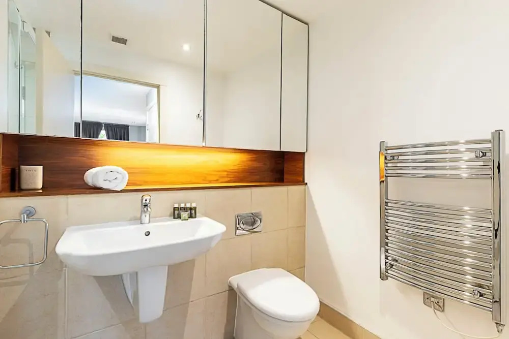 Spacious Modern Flat in Chelsea Harbour