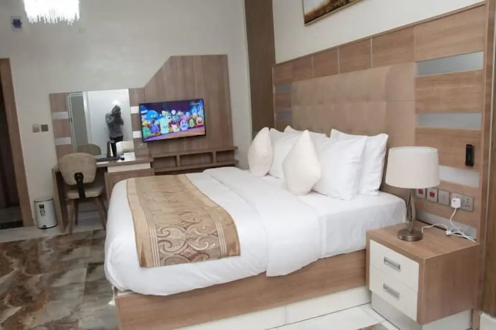 Celebrity Hotels