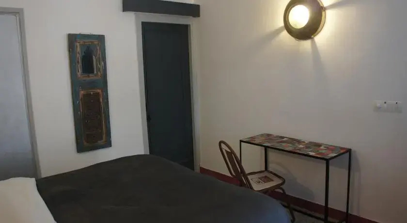 Bed and Chaï Masala