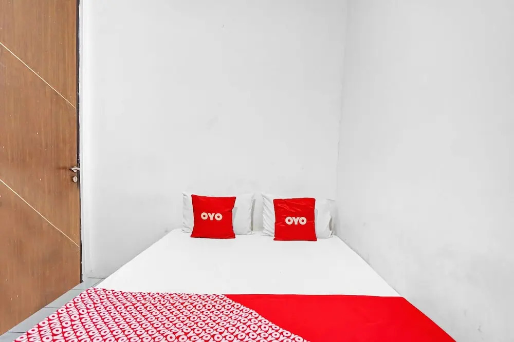 OYO Life 90791 Royale Margorejo