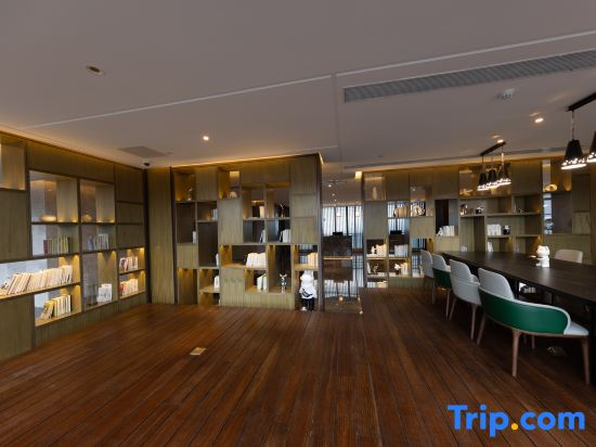 Atour X Hotel Nanjing Jiangbei International Health City