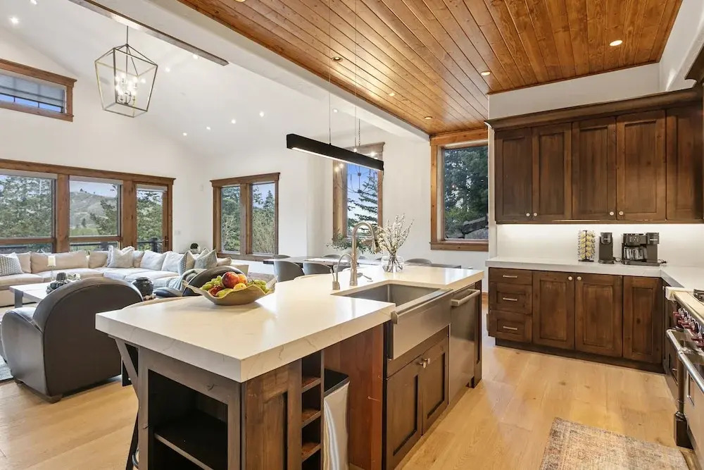 6565 Lookout Drive - Four Bedroom Condo with Spa by Deer Valley Resort