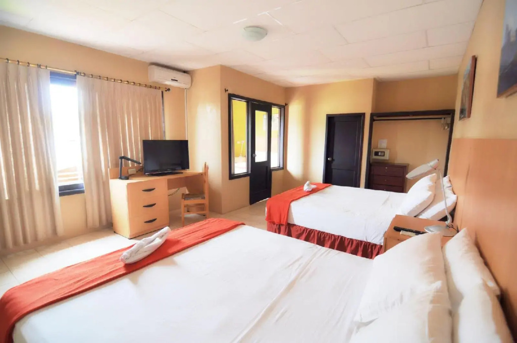 Hostal North Seymour
