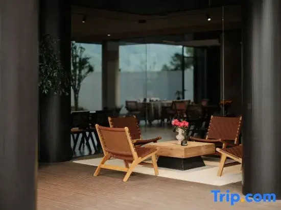 WUERLI · Snow Mountain Enjoyment Hotel