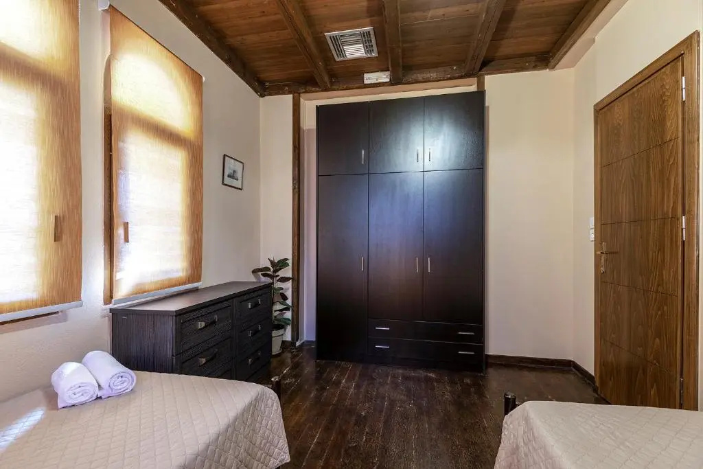 Selana House