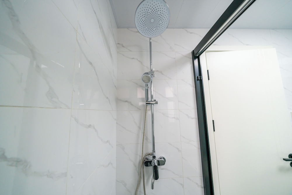 Tyms 3BR 2BA Apt  Gubei Fully Furnished