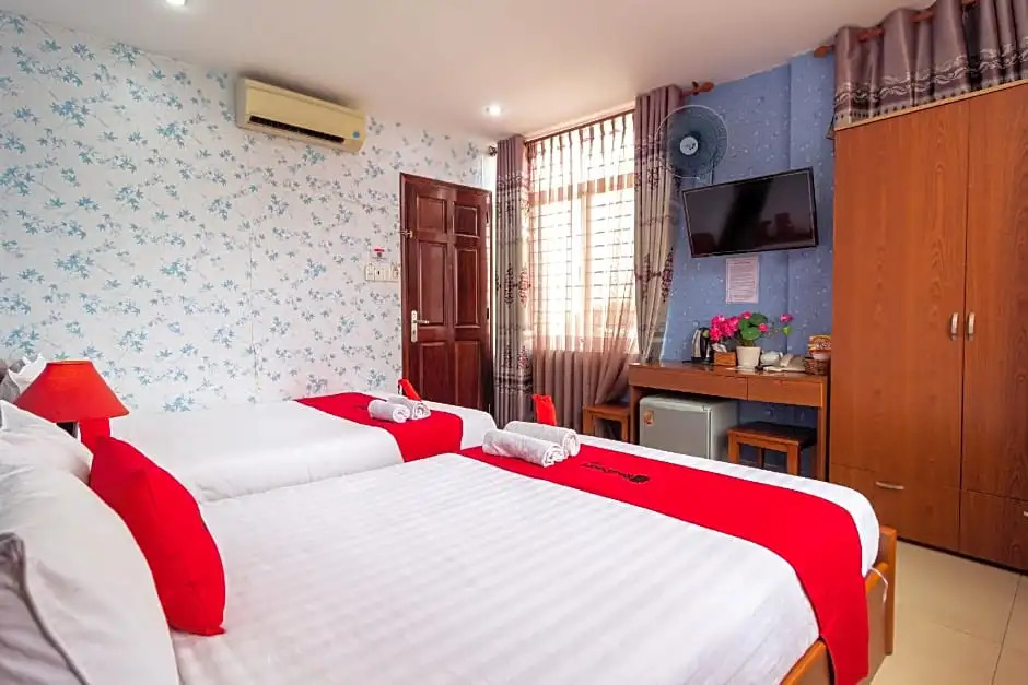 RedDoorz Nam Bac Hotel Phan Dang Luu Phu Nhuan