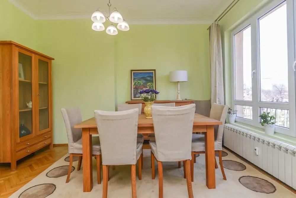 FM Deluxe 2-BDR Apartment - Homelike