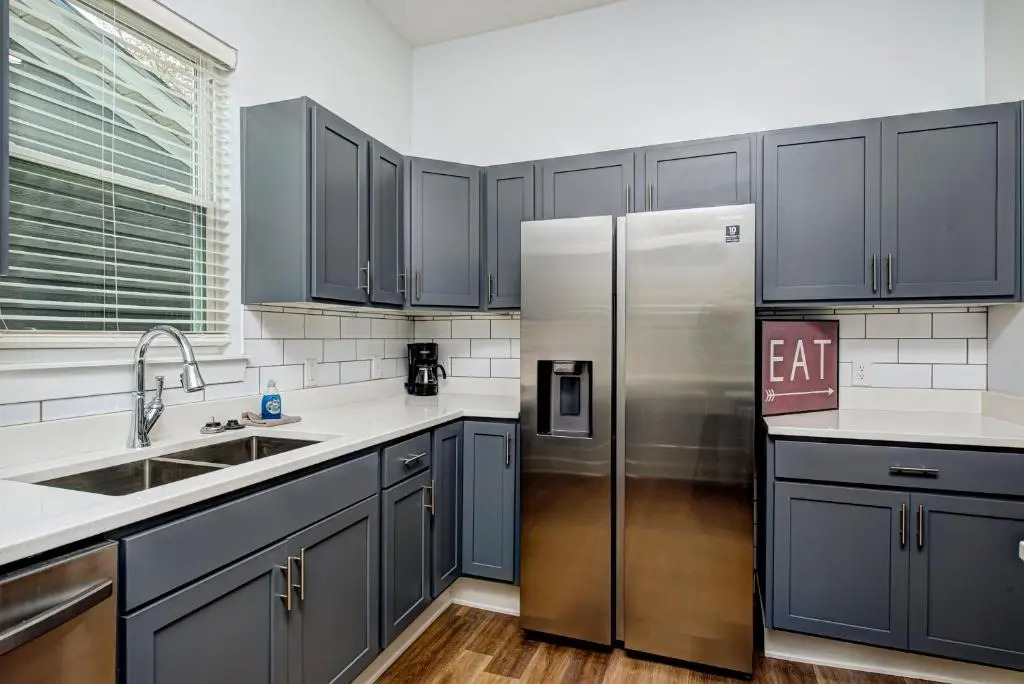Cozy Stringtown GEM 1 Mile To Downtown!