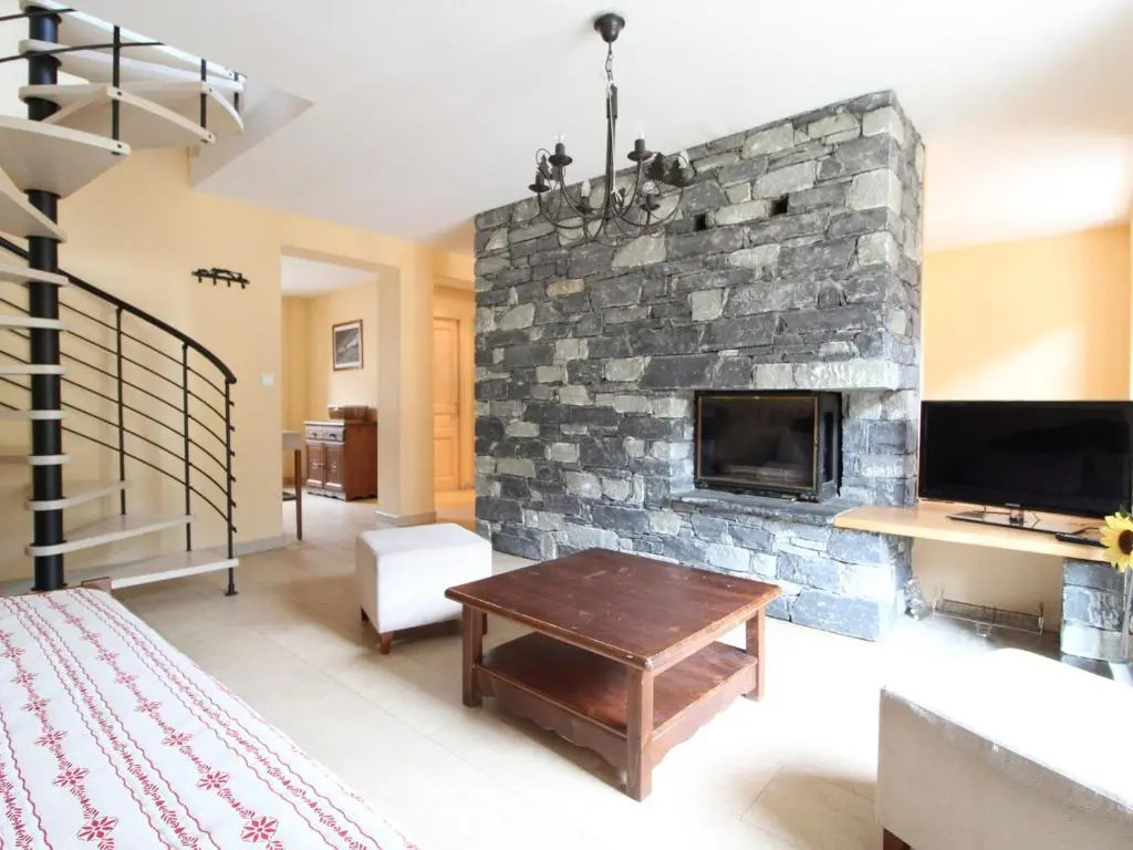 Appartement Lanslebourg-Mont-Cenis, 4 pièces, 10 personnes - FR-1-508-43