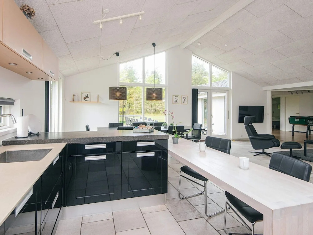 Luxurious Retreat in Henne Strand-By Traum