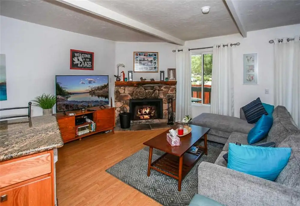 Affordable Lakeview Condo