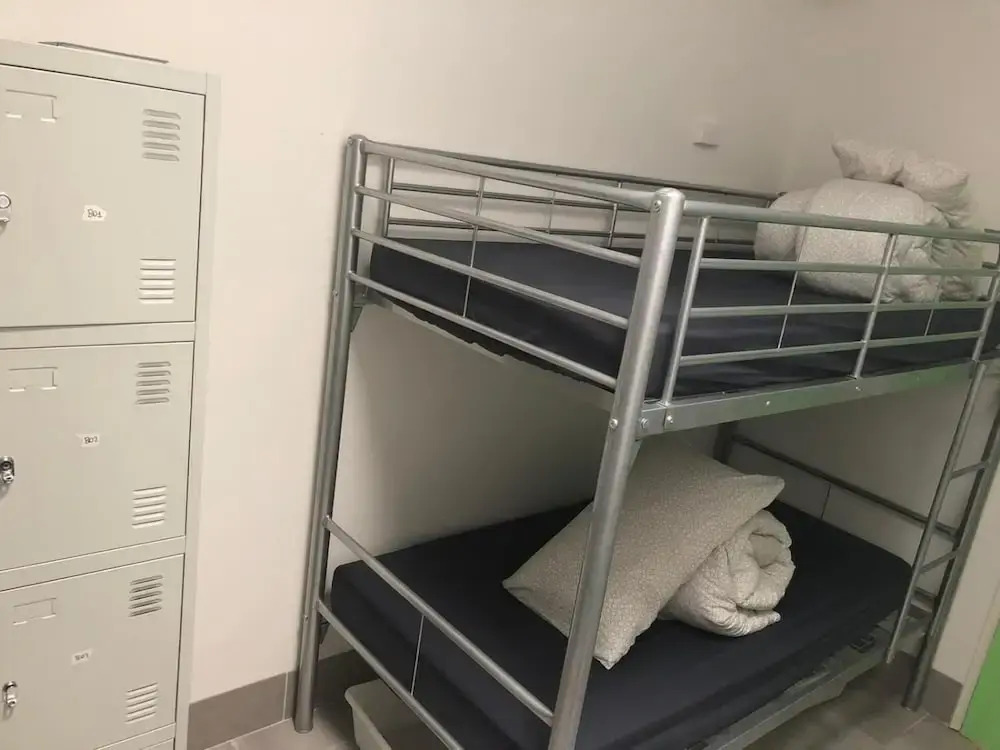 Perth City Backpackers Hostel - note - Valid passport required to check in