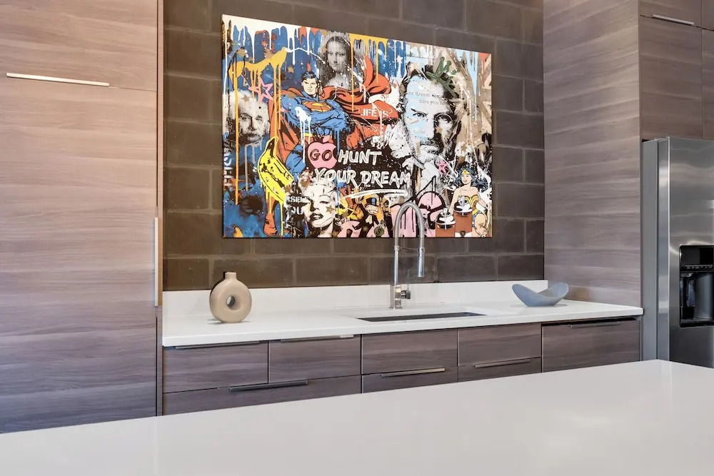LiV MTL MTL Plateau Urban Suites Near Downtown Montreal