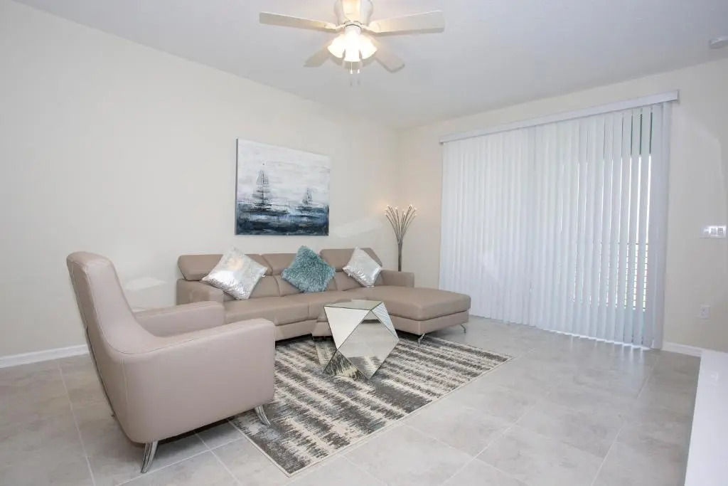 Stunning 2 Bedroom Apartment with AquaPark 304