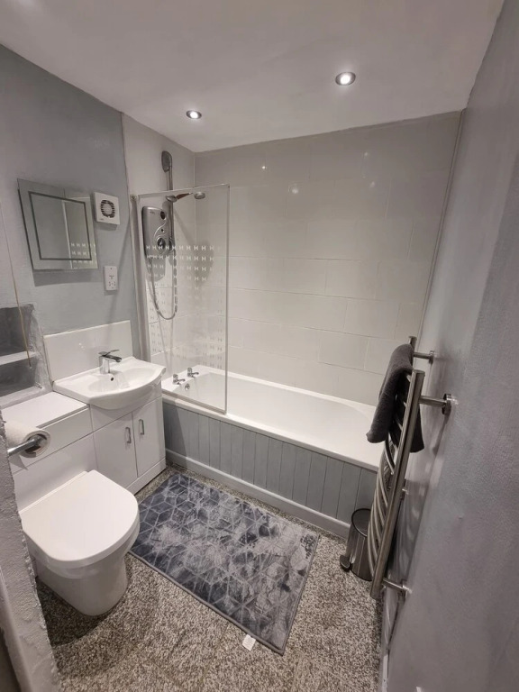 Stunning 2-bed House in Saint Columb