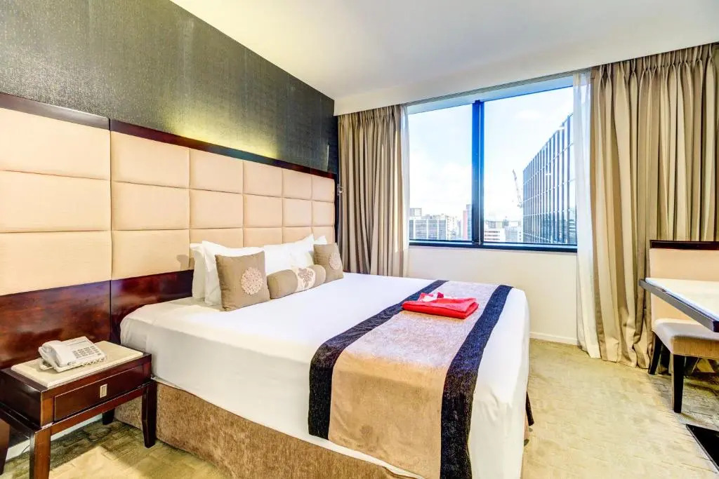 VR Queen Street Hotel & Suites