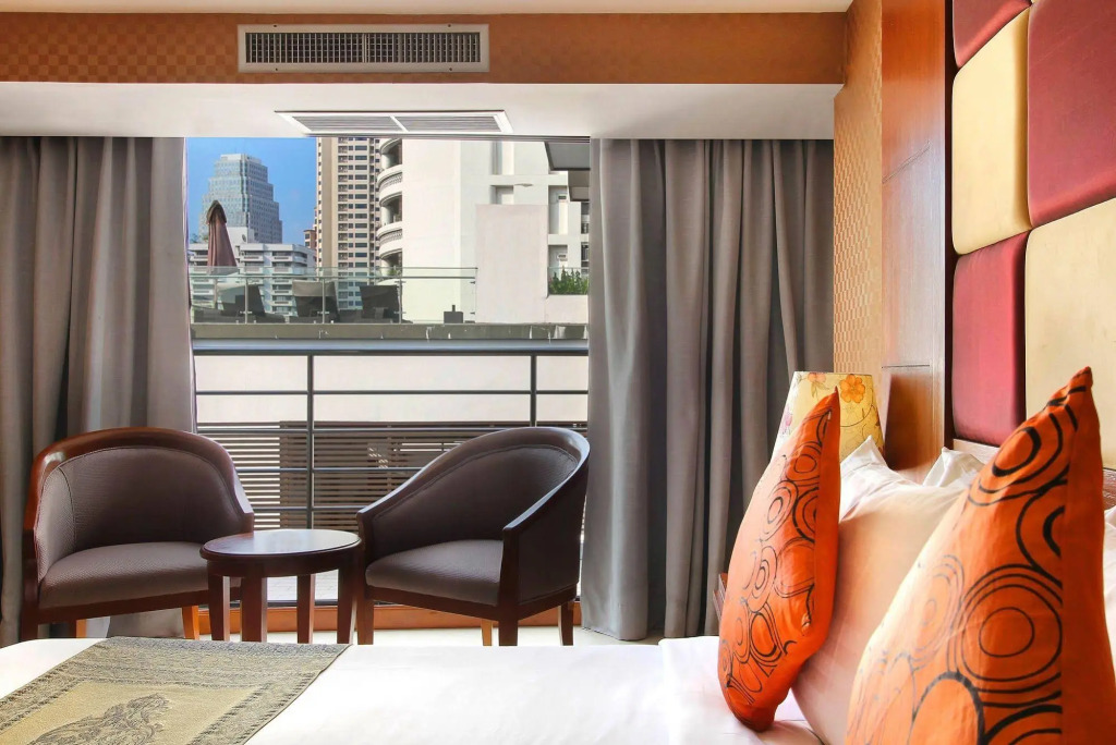 Away Bangkok Sukhumvit