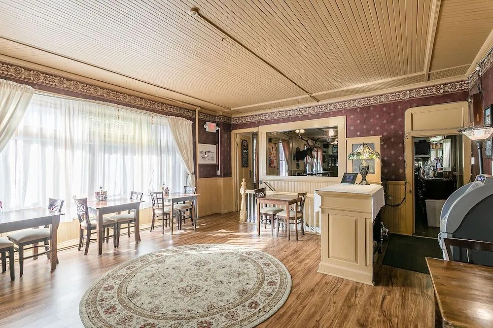 Naples Hotel