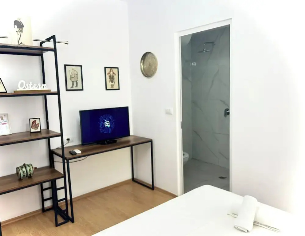 Tirana Budget Retreat Hotel