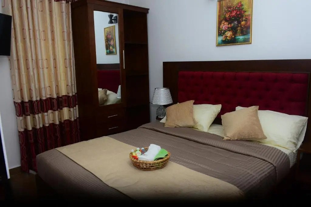 Shinic Holiday Inn