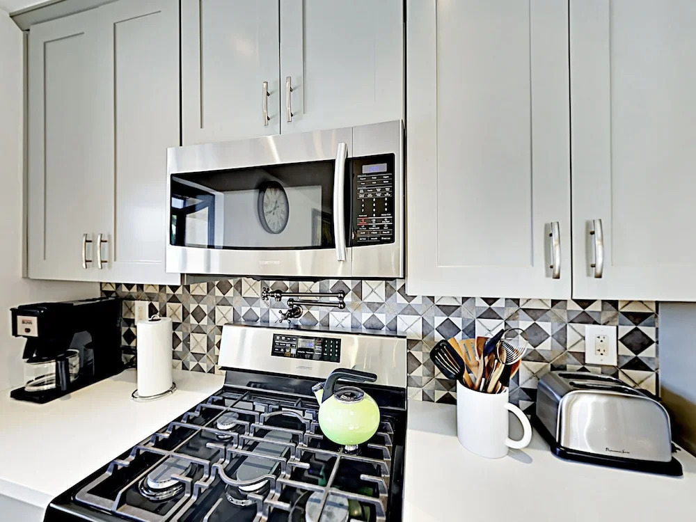 N Hermosa - 3 Br Home