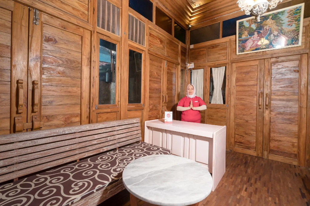 RedDoorz near Plengkung Gading 2